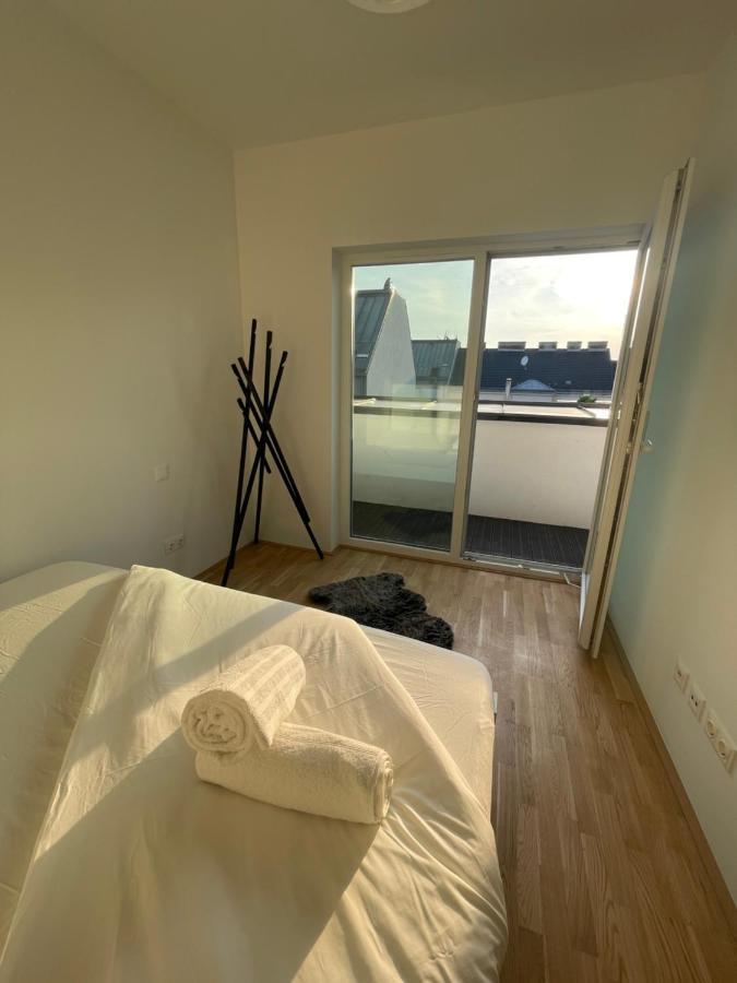 New Apartment With Spacious Balcony 18 فيينا المظهر الخارجي الصورة